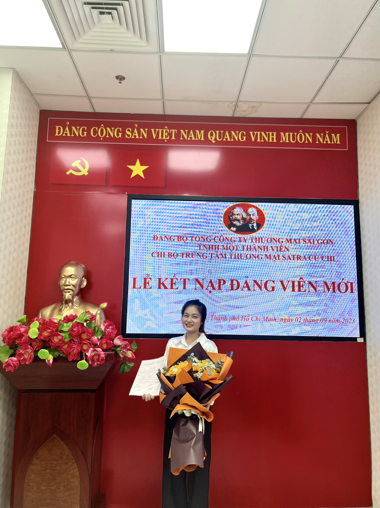 LỄ KẾT NẠP ĐẢNG VIÊN MỚI 02/9/2023